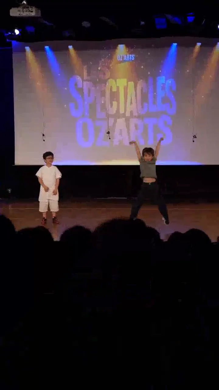 Aperçu vidéo d'un spectacle de danse et théâtre à OZ'ARTS